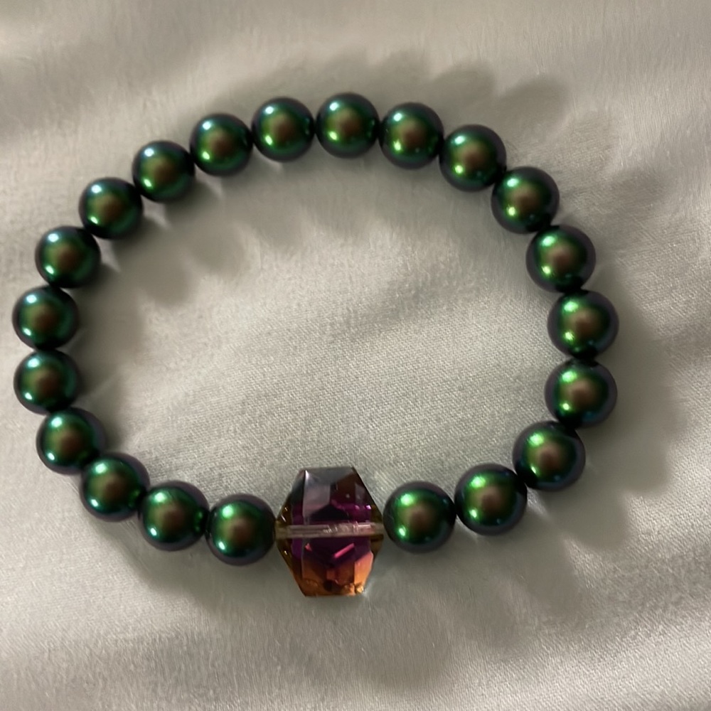 Beautiful Bundle Holiday Bracelets - image 4